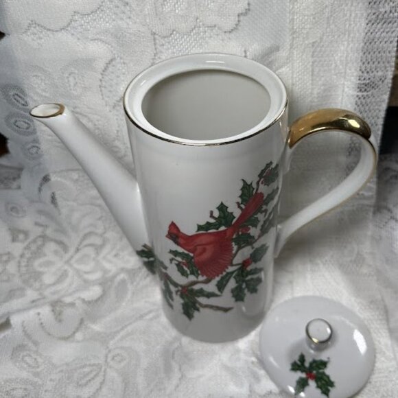 LEFTON, Cardinal Christmas Teapot - Red Cardinals With Green Holly, Gold Trim & - Picture 3 of 5